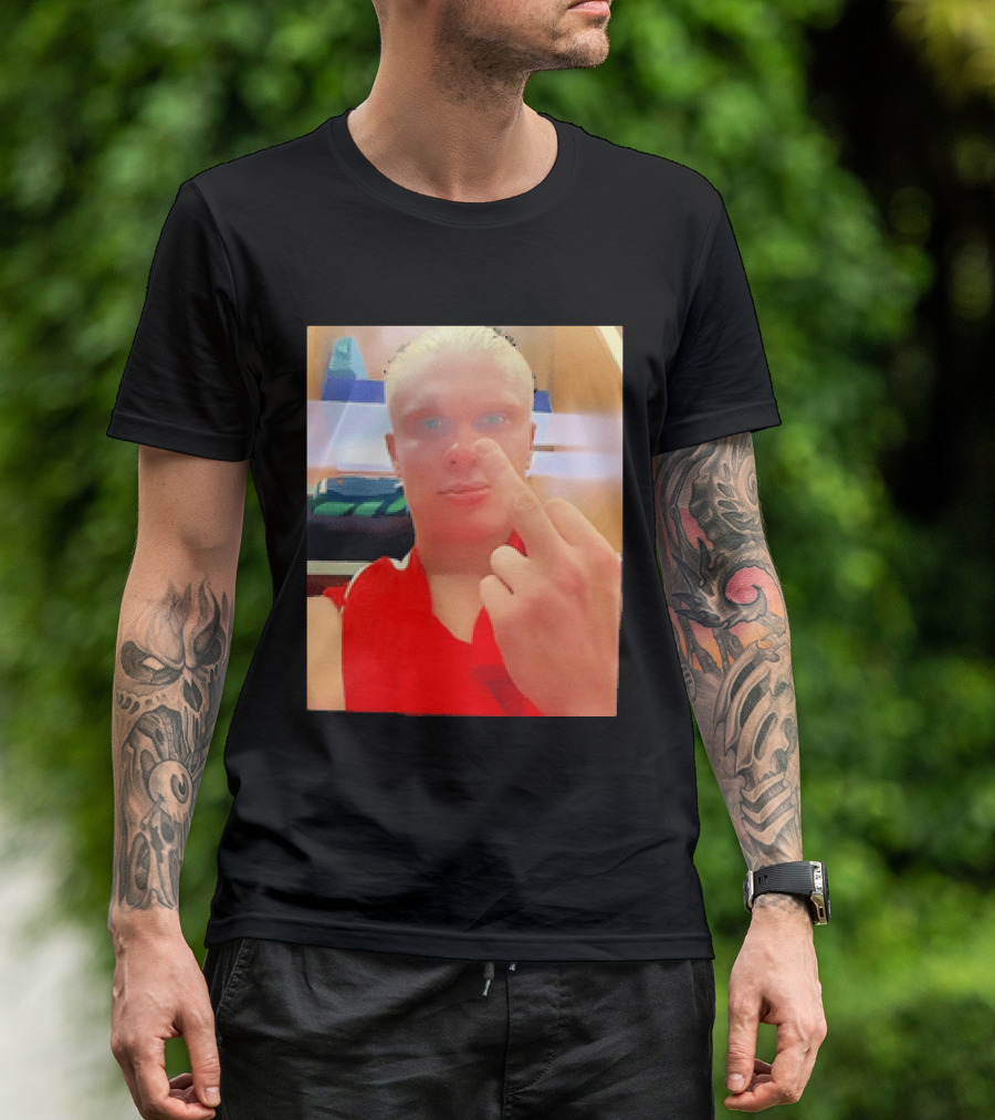 Norway Erling Haaland Middle Finger Selfie T-Shirt