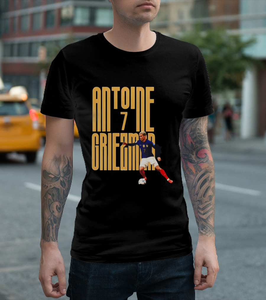 Antoine Griezmann 7 France Football Dribbling T-Shirt