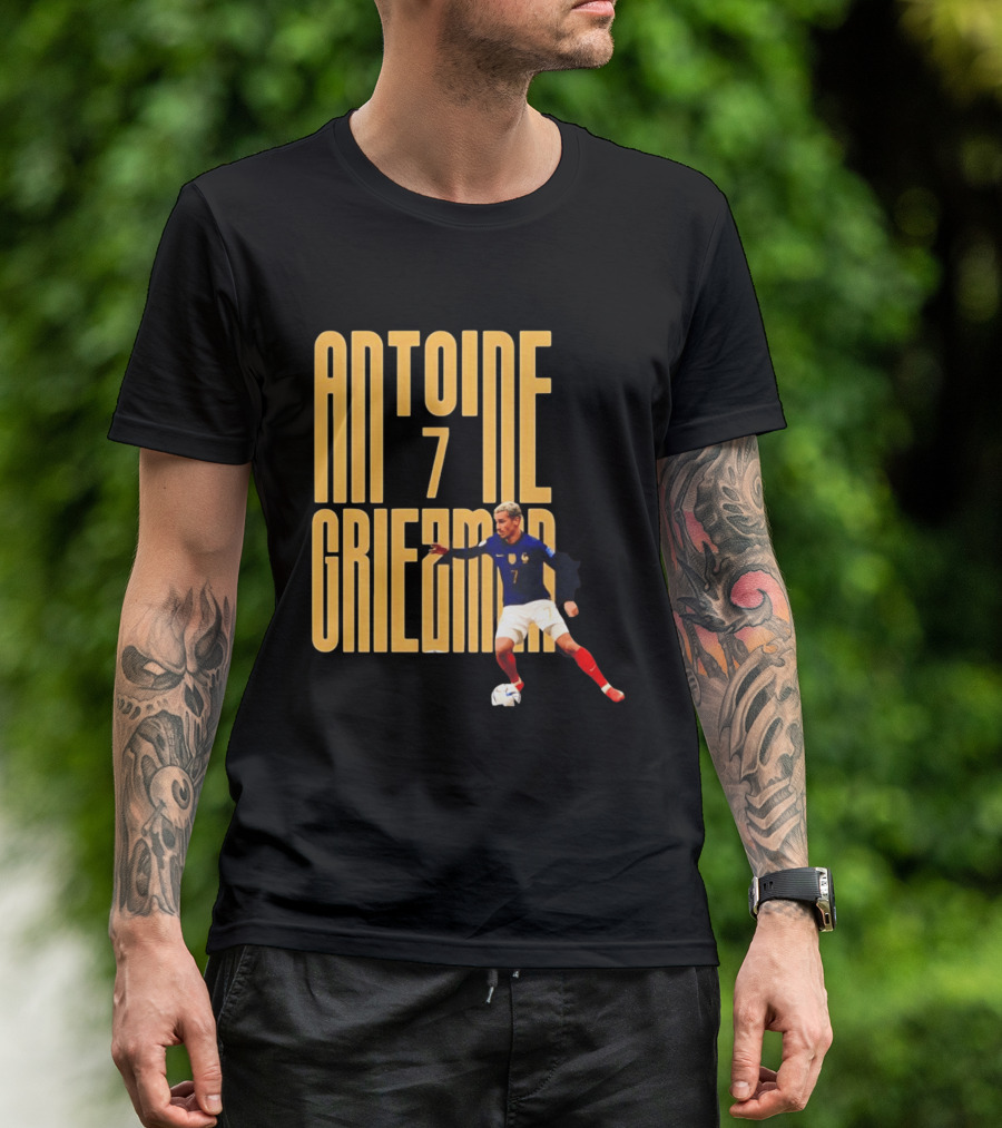 Antoine Griezmann 7 France Football Dribbling T-Shirt