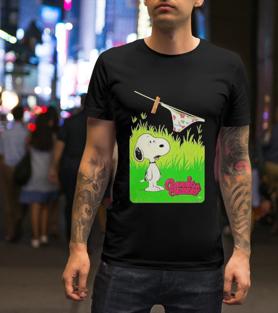Snoopy Caramelos De Cianuro En Español Classic Cartoon And Rock Band Fusion T-Shirt