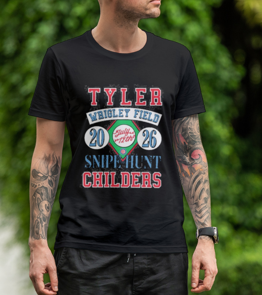 Tyler Childers Wrigley Field July 12th 2026 Chicago Cubs Sniff Hunt T-Shirt