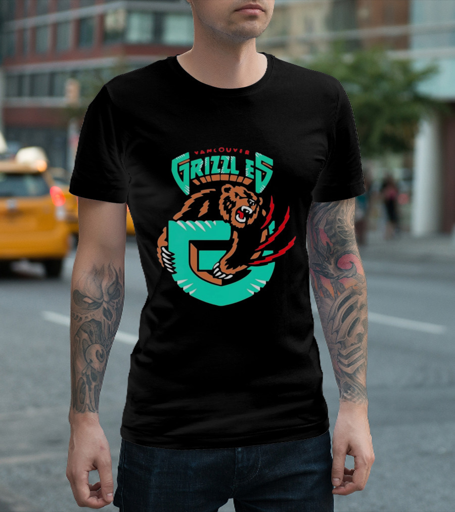 Vancouver Grizzlies Bear Claw Retro Sports Emblem Men's T-Shirt