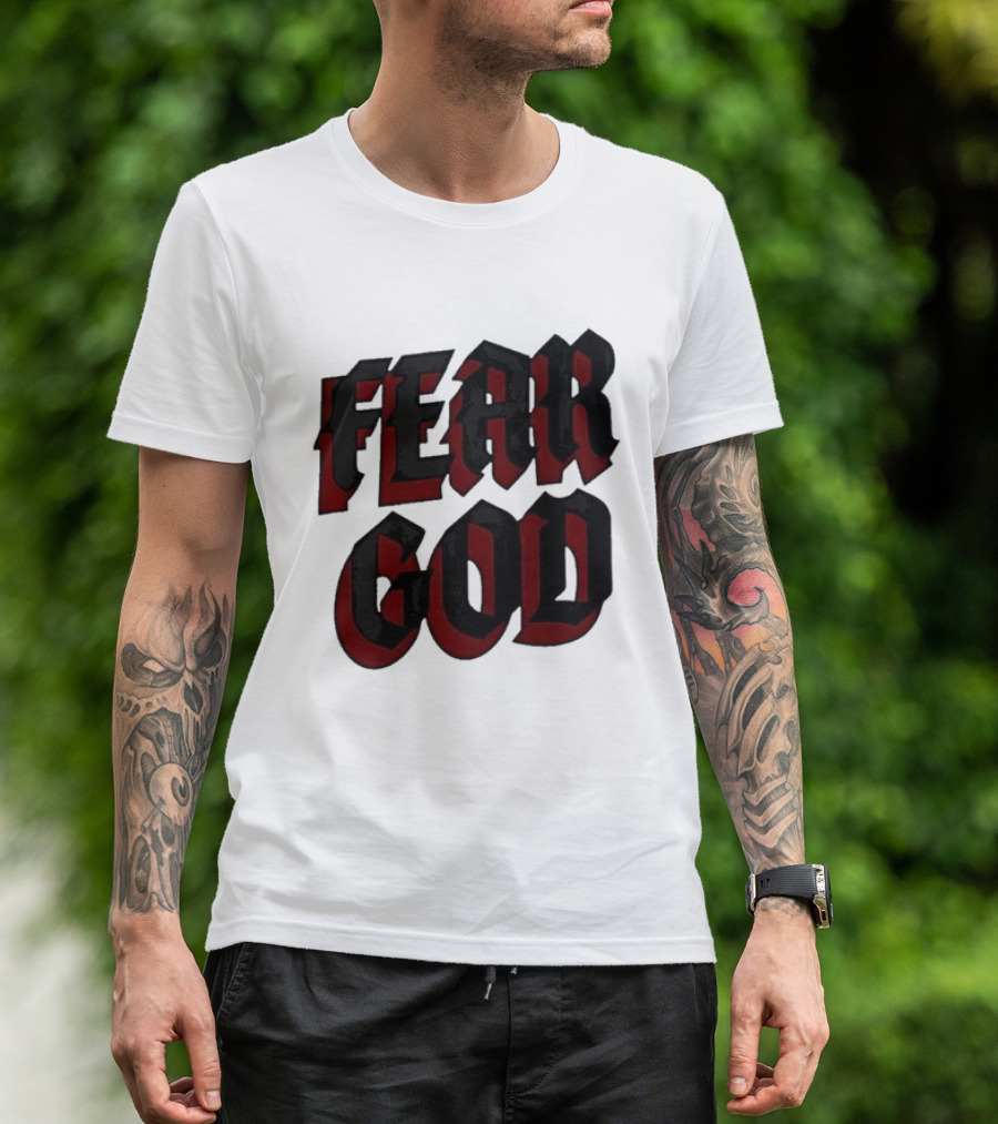 Fear God Script Faith Minimalist Religious Gothic Lettering T-Shirt