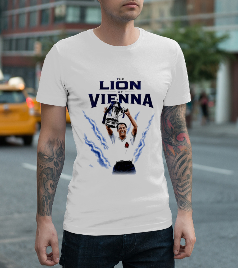 The Lion Of Vienna Nat Lofthouse Celebrating Bolton Football Victory T-Shirt