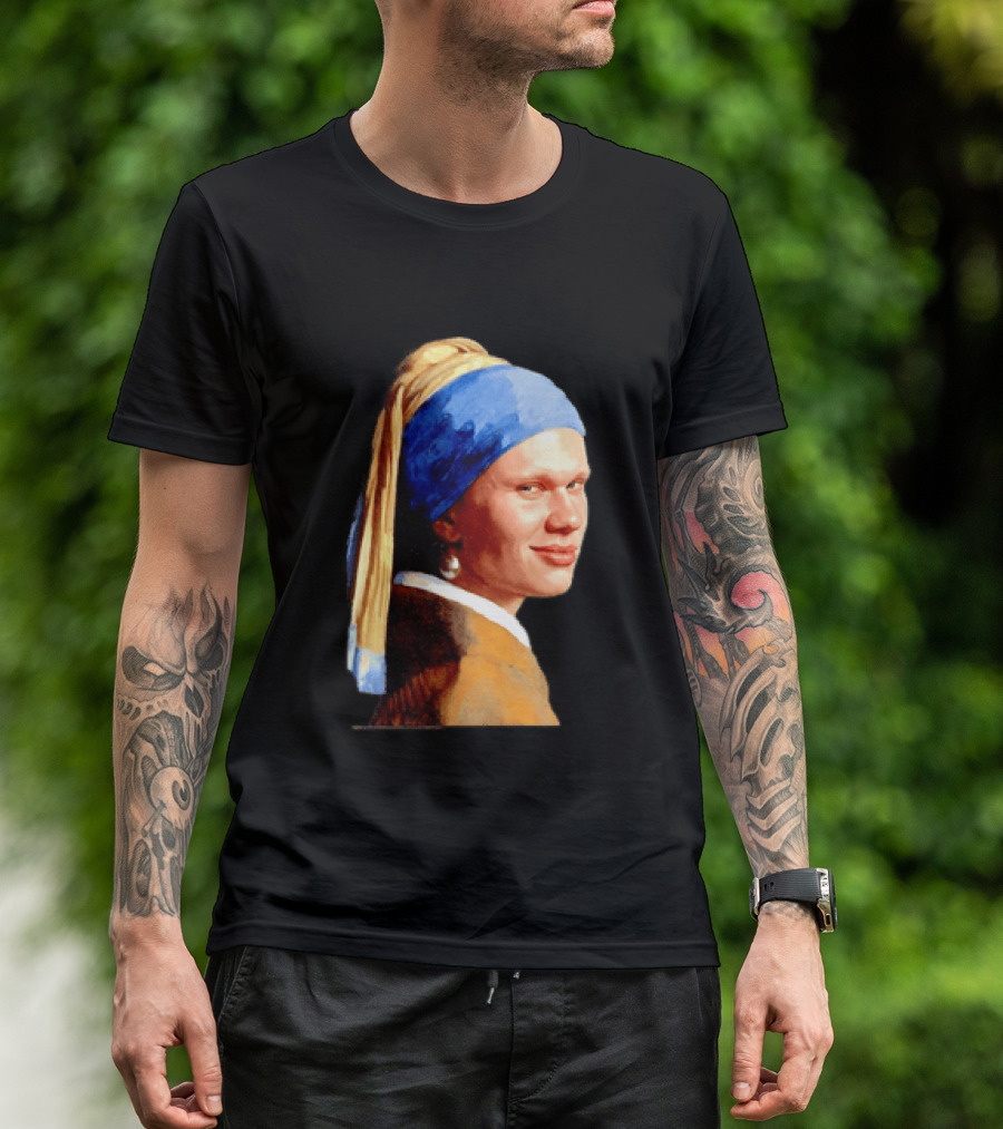 Erling Haaland Girl With A Pearl Earring Football T-Shirt