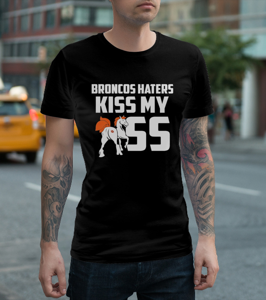 Broncos Haters Kiss My SS Horse And Lip Print T-Shirt