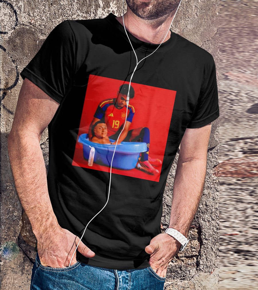 Kylian Mbappe Lamine Yamal Spain Soccer Bath Comedy Scene T-Shirt