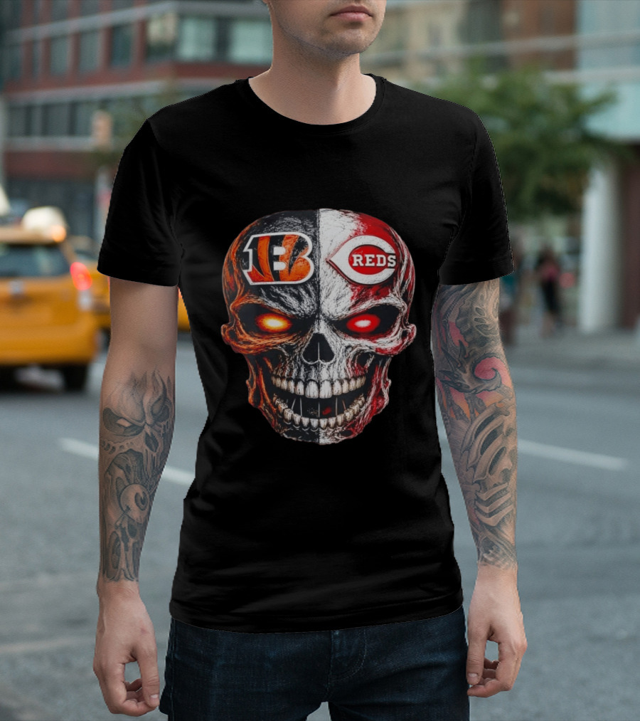 BENGALS REDS Skull Split Face Dual T-Shirt