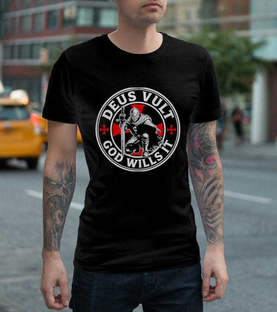Deus Vult God Wills It Kneeling Knight With Red Cross T-Shirt