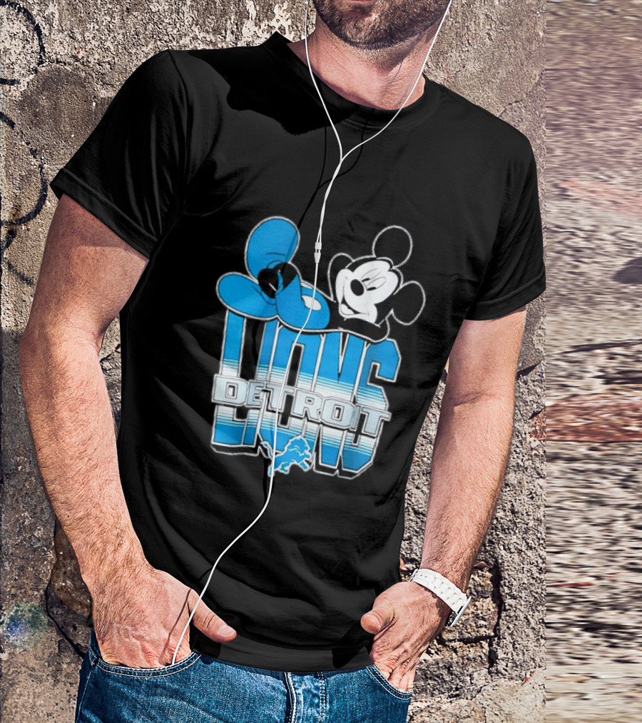 Mickey Mouse Relaxing Detroit Lions Disney Football T-Shirt