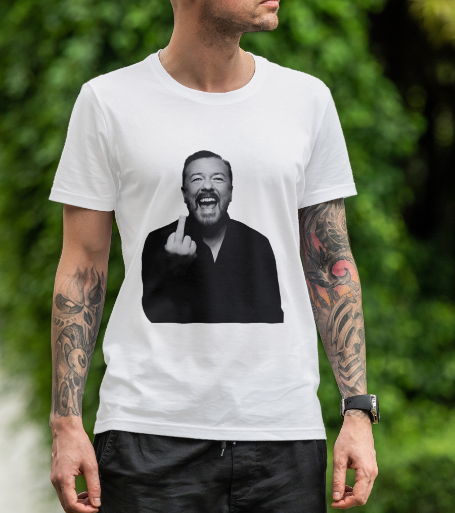 Anh Ricky Gervais Laughing Middle Finger Gesture T-Shirt
