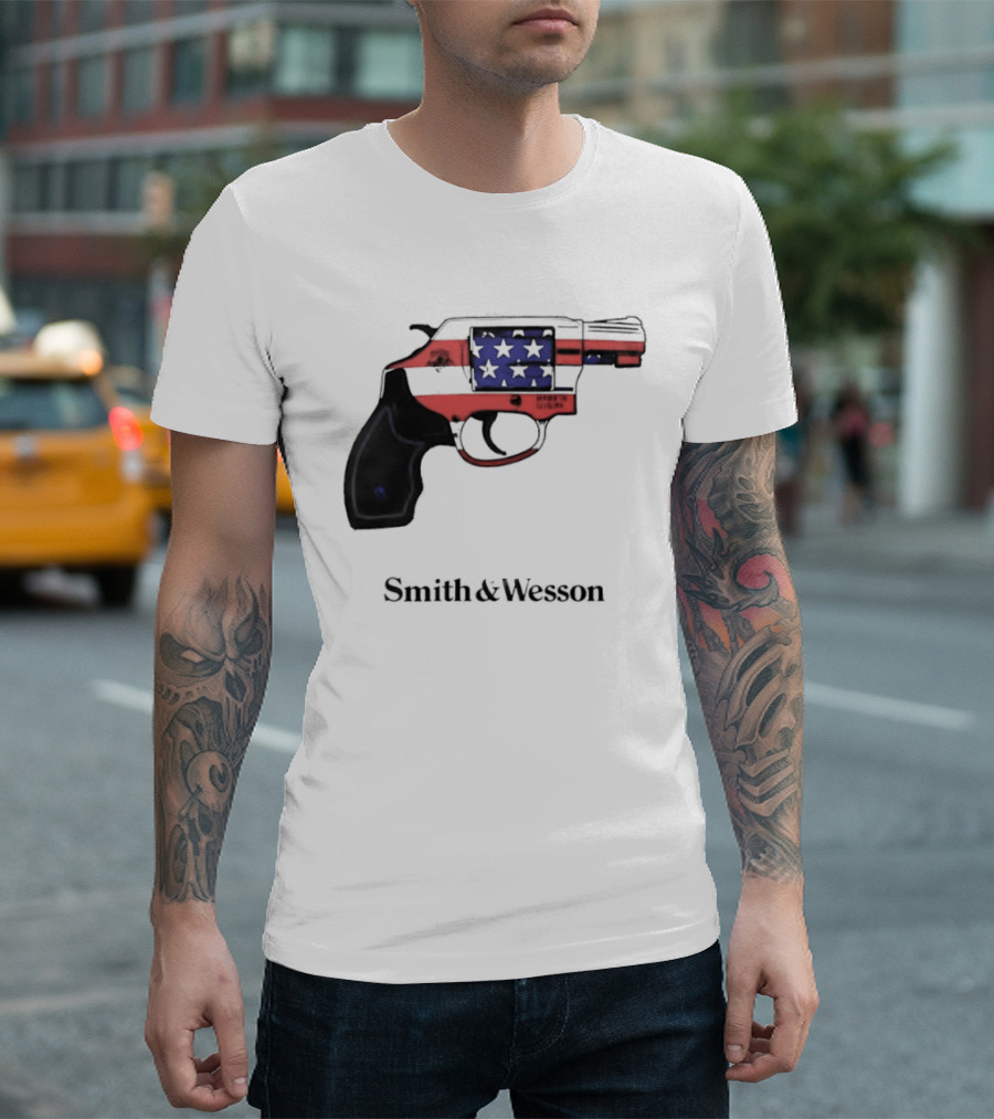 Smith And Wesson American Flag Revolver Firearm T-Shirt