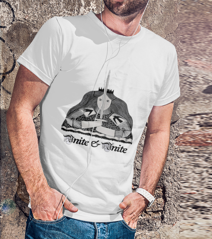 Unite And Unite Queen With Sword Medieval Armor Holding Blade T-Shirt