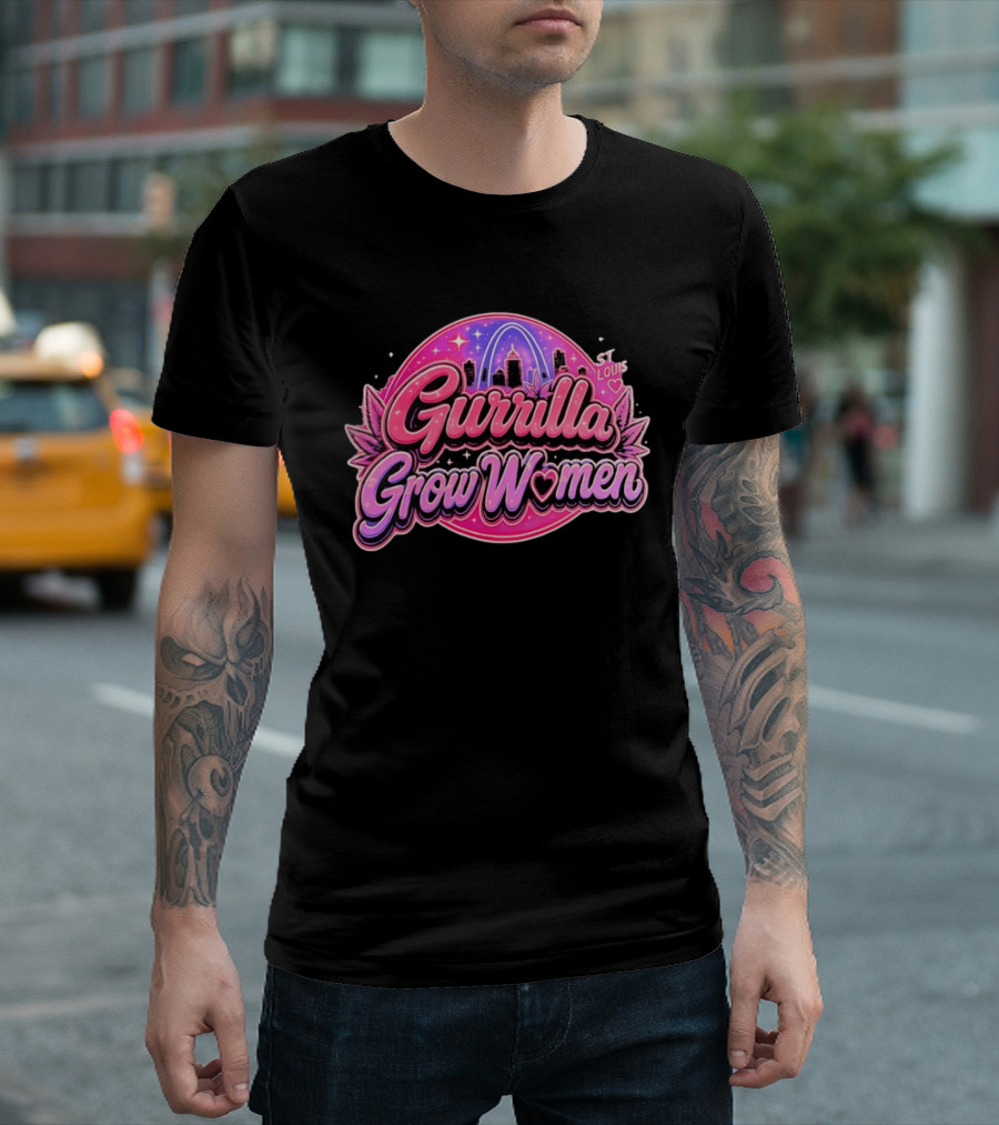 Gurrilla Grow Women St Louis Cannabis Cityscape Pink Sky Arch T-Shirt