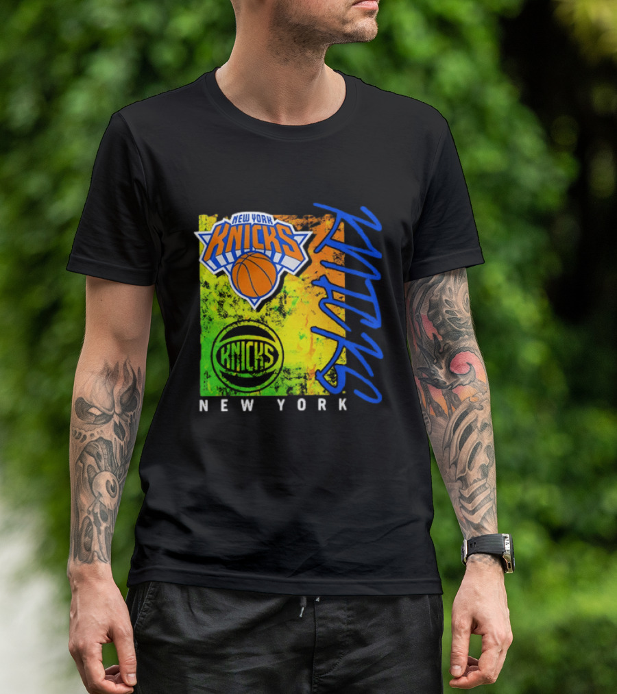 New York Knicks Distressed Basketball Retro Style NBA Fan Favorite T-Shirt