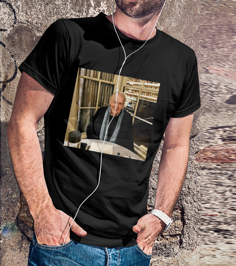 I Don't Know Who This Is. T-Shirt
