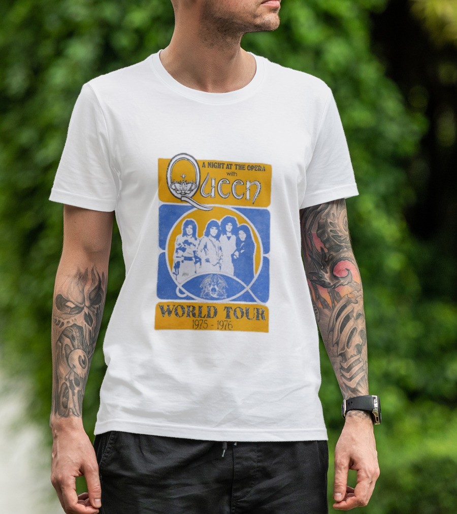 Queen A Night At The Opera World Tour 1975 1976 Vintage Band Photo T-Shirt