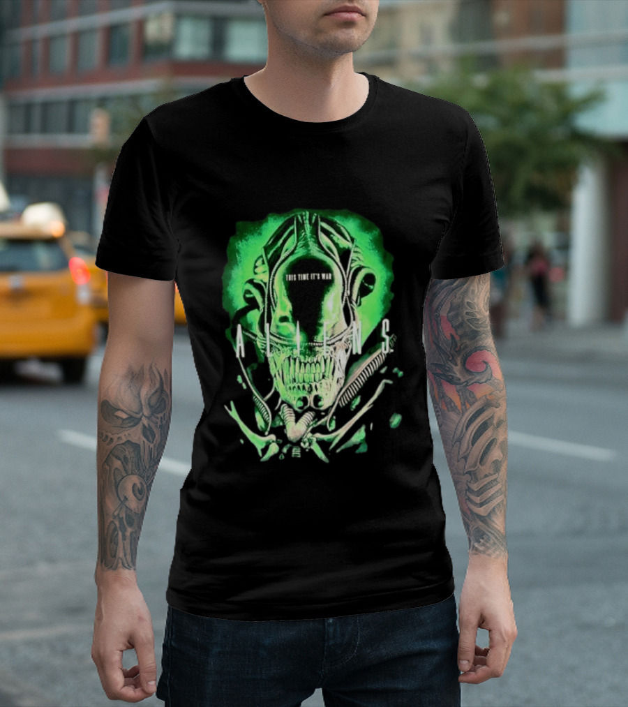 Xenomorph Aliens This Time It's War Alien Franchise Movie T-Shirt