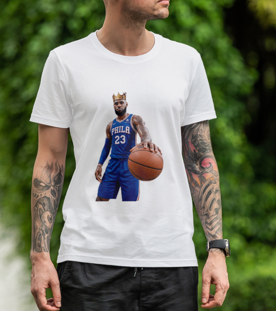 LeBron James King Crown Dribbling Philadelphia 76ers Basketball Player 23 Phila T-Shirt