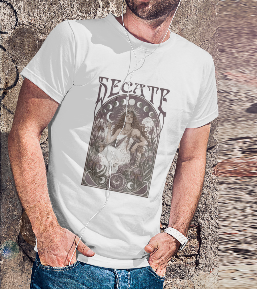 Hecate Goddess Moon Phases Magic Feminist Witch Pagan Crossroads Key Goth Grunge T-Shirt