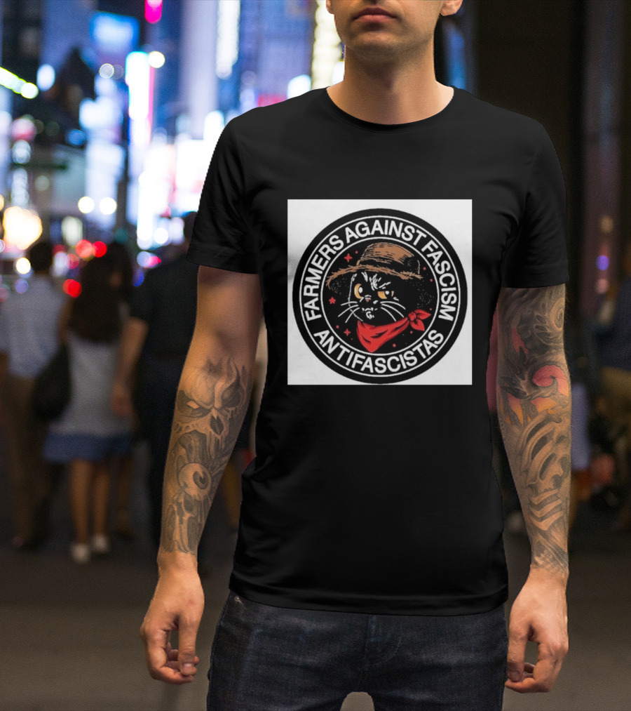 Farmers Against Fascism Antifascistas Cat Straw Hat Red Bandana T-Shirt