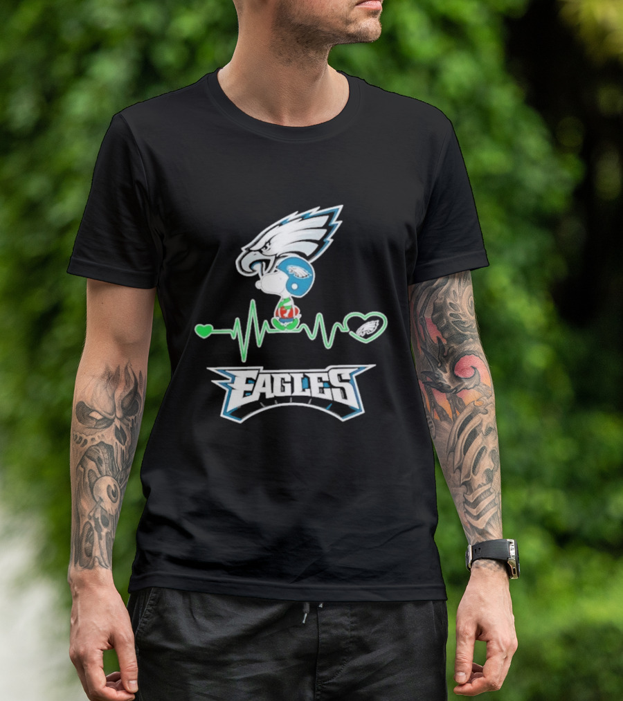 Snoopy Philadelphia Eagles Heartbeat Peanuts 2206 T-Shirt
