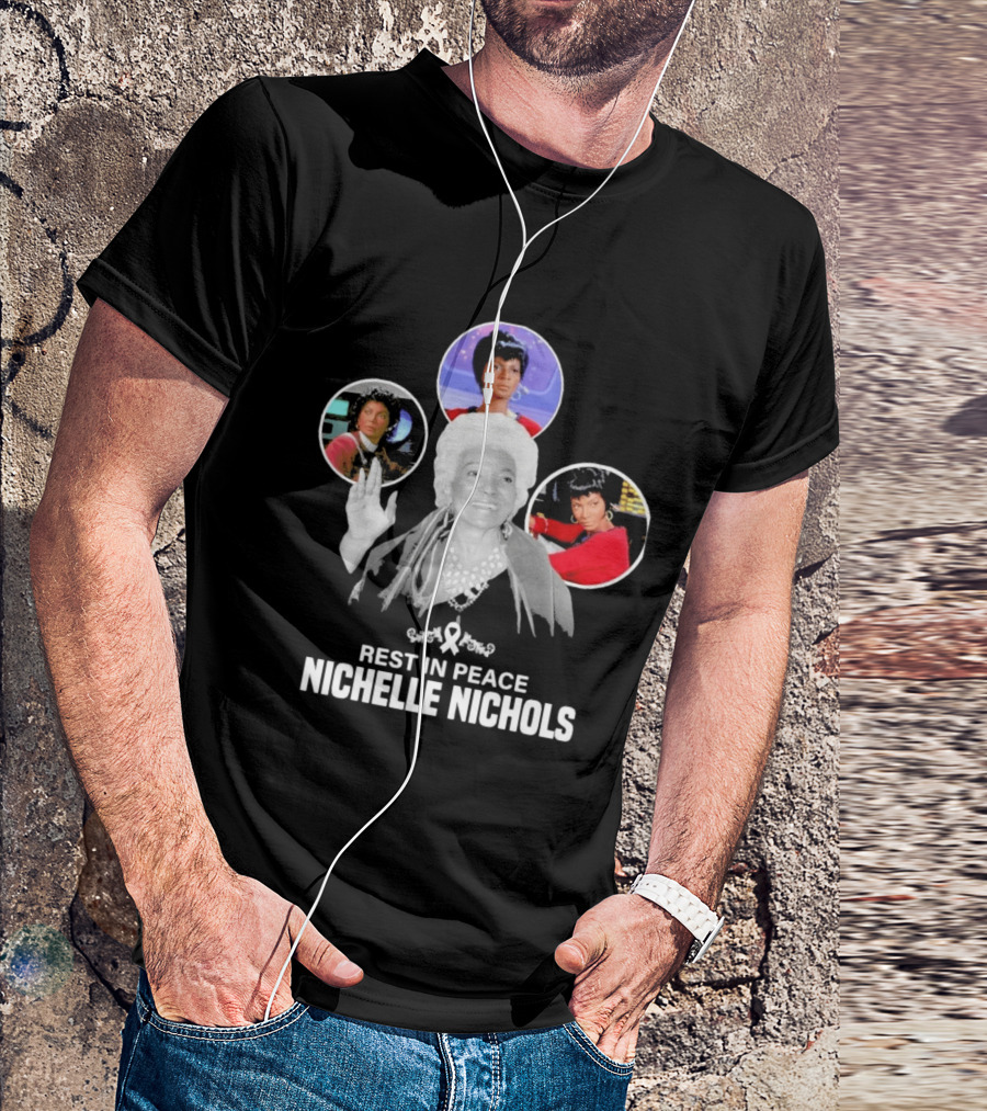Rest In Peace Nichelle Nichols Star Trek Tribute Spock Hand Salute T-Shirt