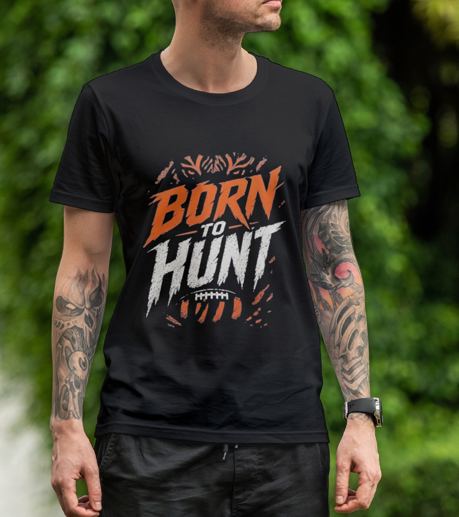 Born To Hunt Tiger Football Ball Print T-Shirt