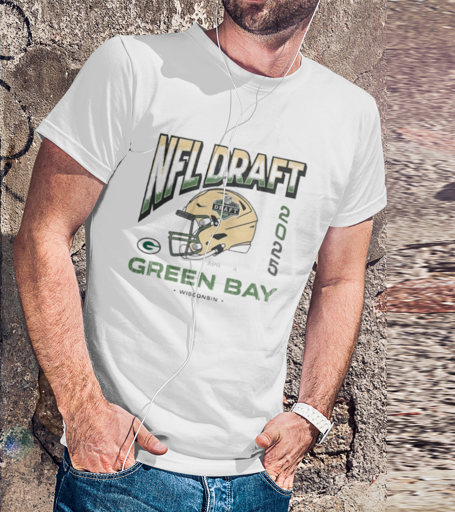 NFL Draft 2025 Green Bay APR 4 Wisconsin Packers Helmet T-Shirt