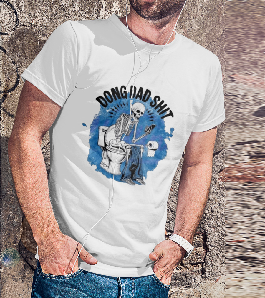 Skeleton Doing Dad Shit On Toilet With Phone And Toilet Paper T-Shirt