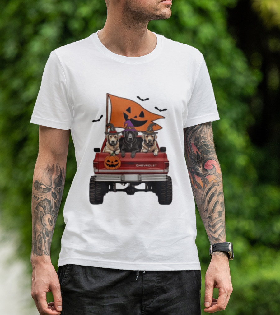 Chevrolet Halloween Dogs In Truck With Pumpkin And Bats T-Shirt