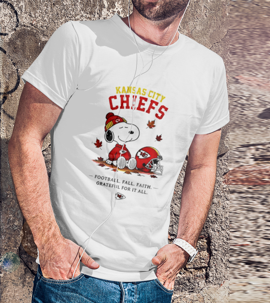 Kansas City Chiefs Snoopy Football Fall Faith Grateful For It All T-Shirt