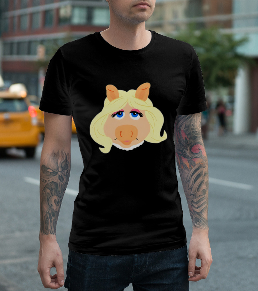Miss Piggy Iconic Jim Henson's Muppets Character Blonde Hair Blue Eyes T-Shirt