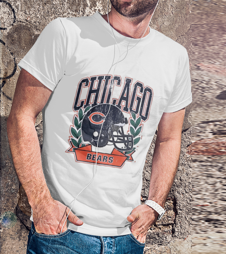 Chicago Bears Distressed Football Helmet T-Shirt