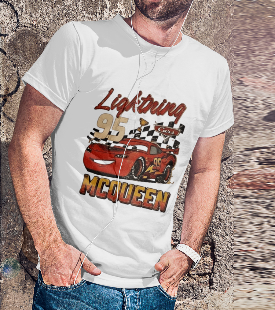 Lightning McQueen 95 Cars Trophy Checkered Flags Disney Pixar T-Shirt