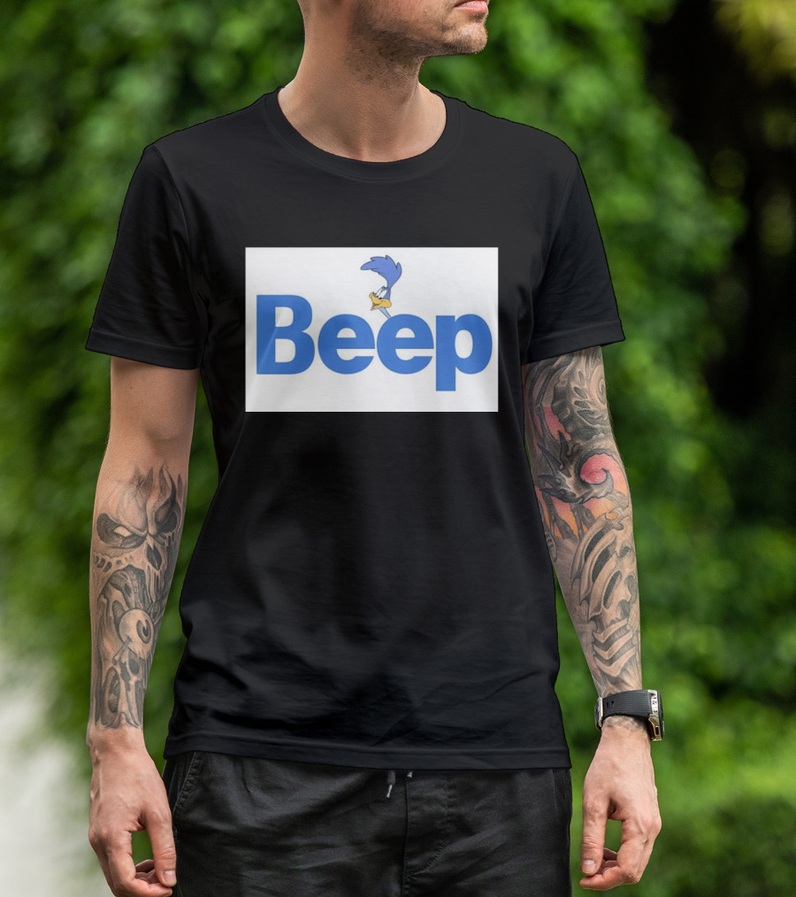 Looney Tunes Road Runner Beep Text Featuring Iconic Cartoon T-Shirt