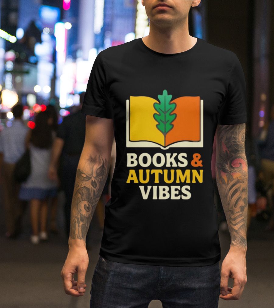 Books And Autumn Vibes Cozy Reading Season T-Shirt