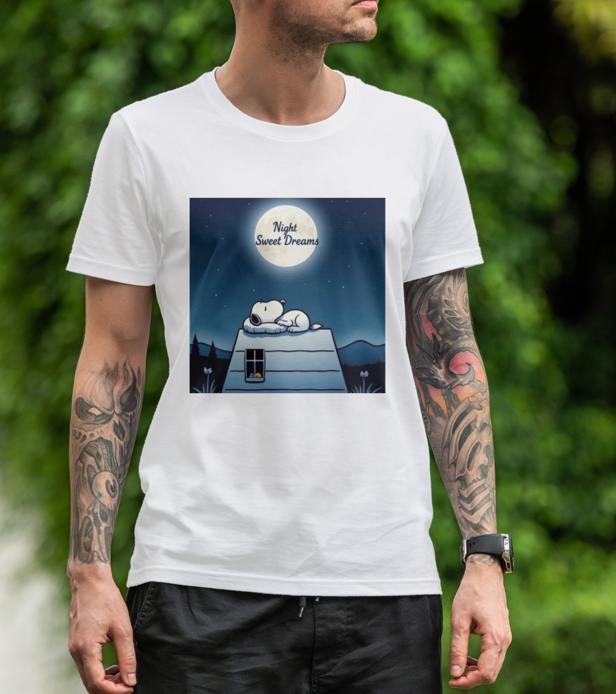 Snoopy Night Sweet Dreams Moonlight Scene Peanuts Sleeping Dog T-Shirt