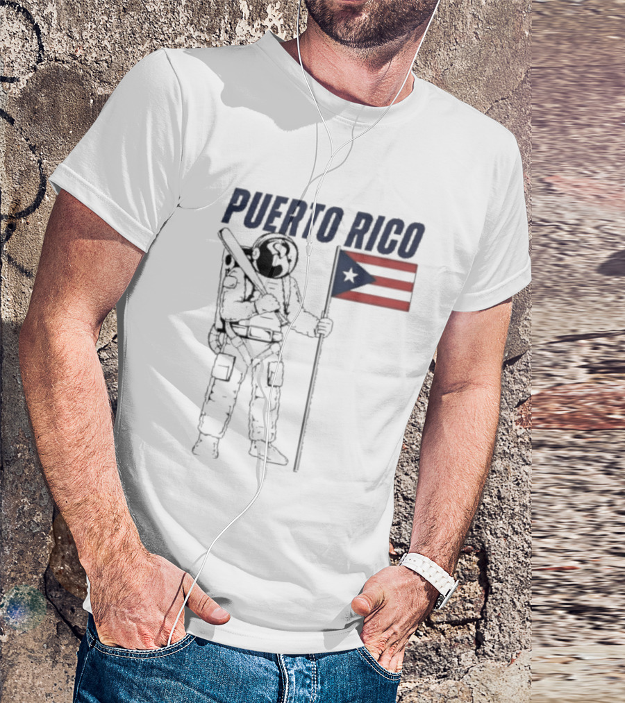 PUERTO RICO Astronaut Holding Baseball Bat Puerto Rican Flag T-Shirt