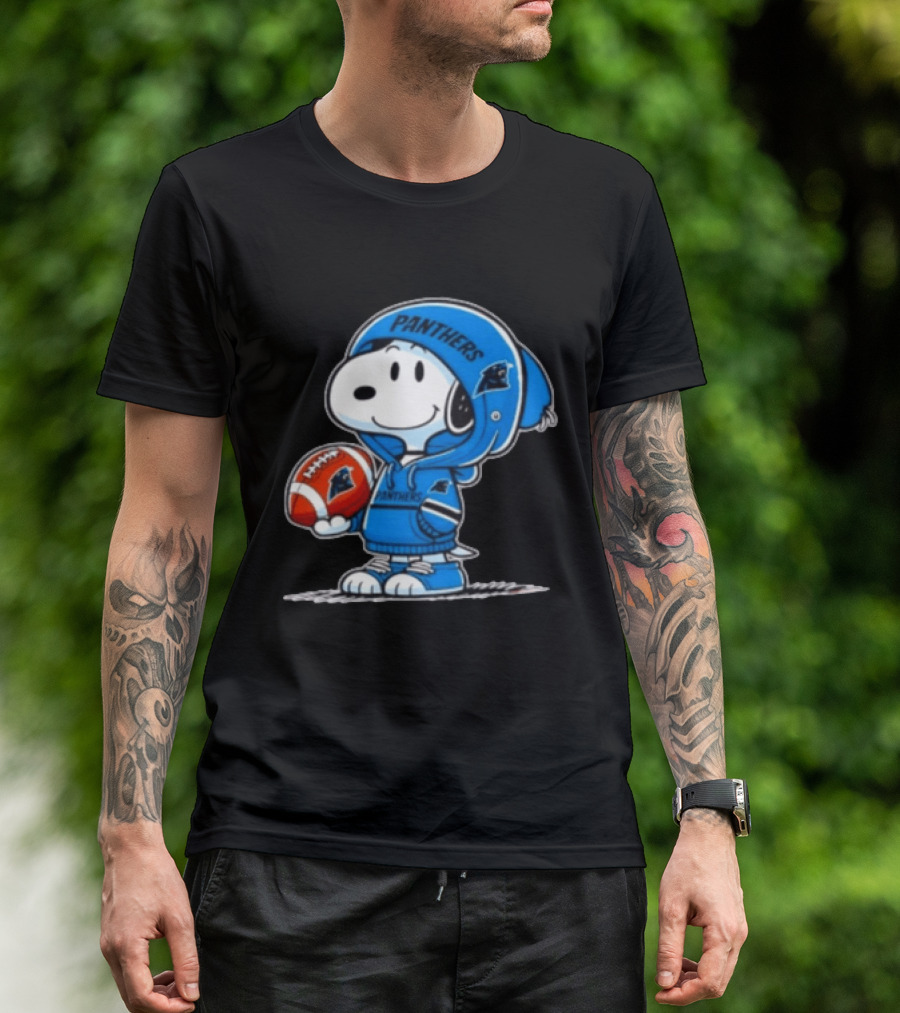 Snoopy Carolina Panthers Fan Holding Football Peanuts T-Shirt