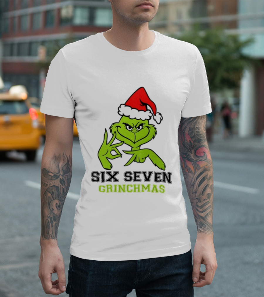 Grinch Santa Hat Six Seven Grinchmas Christmas 2025 Festive T-Shirt