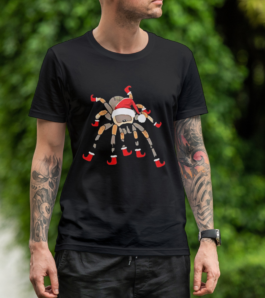 Classic Christmas Tarantula With Santa Hat And Festive Boots T-Shirt