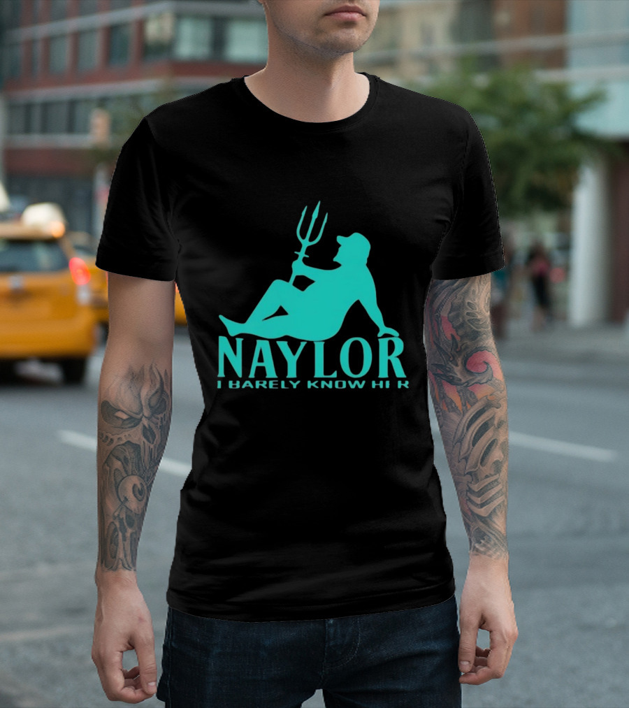 Naylor I Barely Know Her Mariners Trident Pose T-Shirt