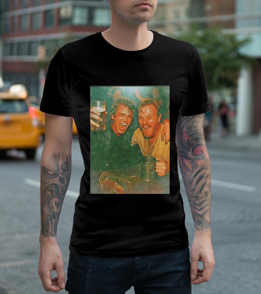 Original Anakin Skywalker And Obi Wan Kenobi Celebrate With Beer Cheers T-Shirt