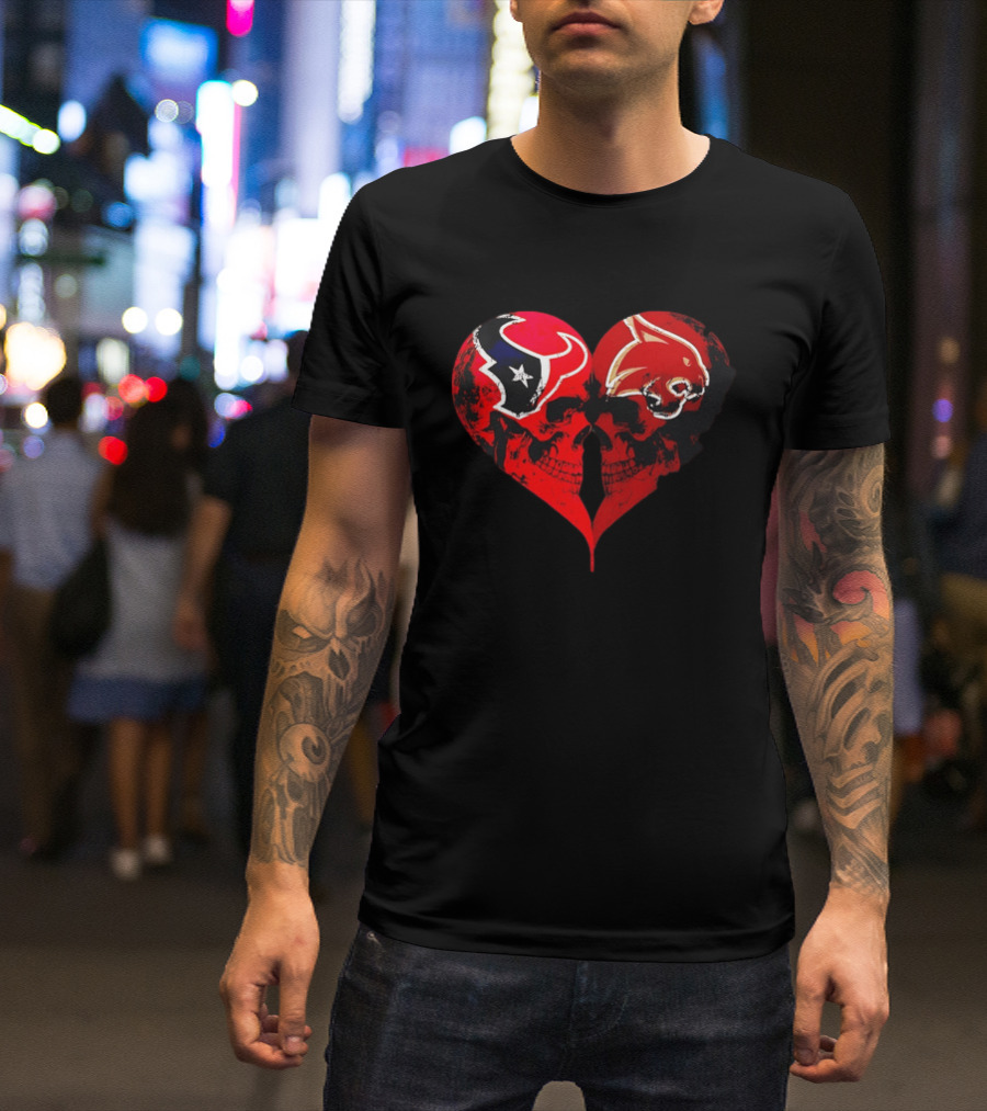 Houston Texans And Tampa Bay Buccaneers Skulls Heart Shape Distressed T-Shirt