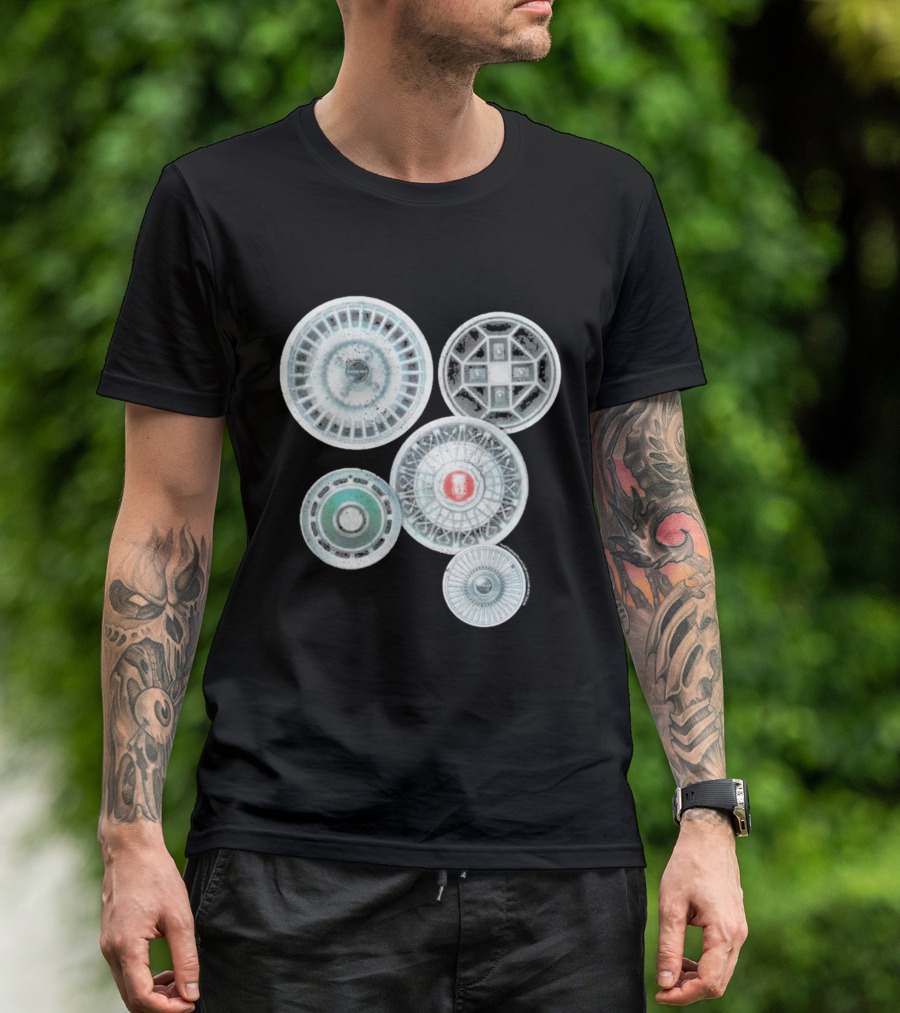 Vintage Ford Hubcaps Collection Classic Car Enthusiast Retro Wheels T-Shirt