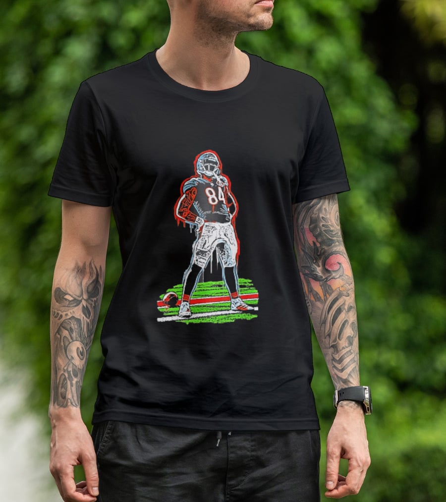 Original Colston Loveland Chicago Bears 84 Football Arms Akimbo Celly Graffiti T-Shirt