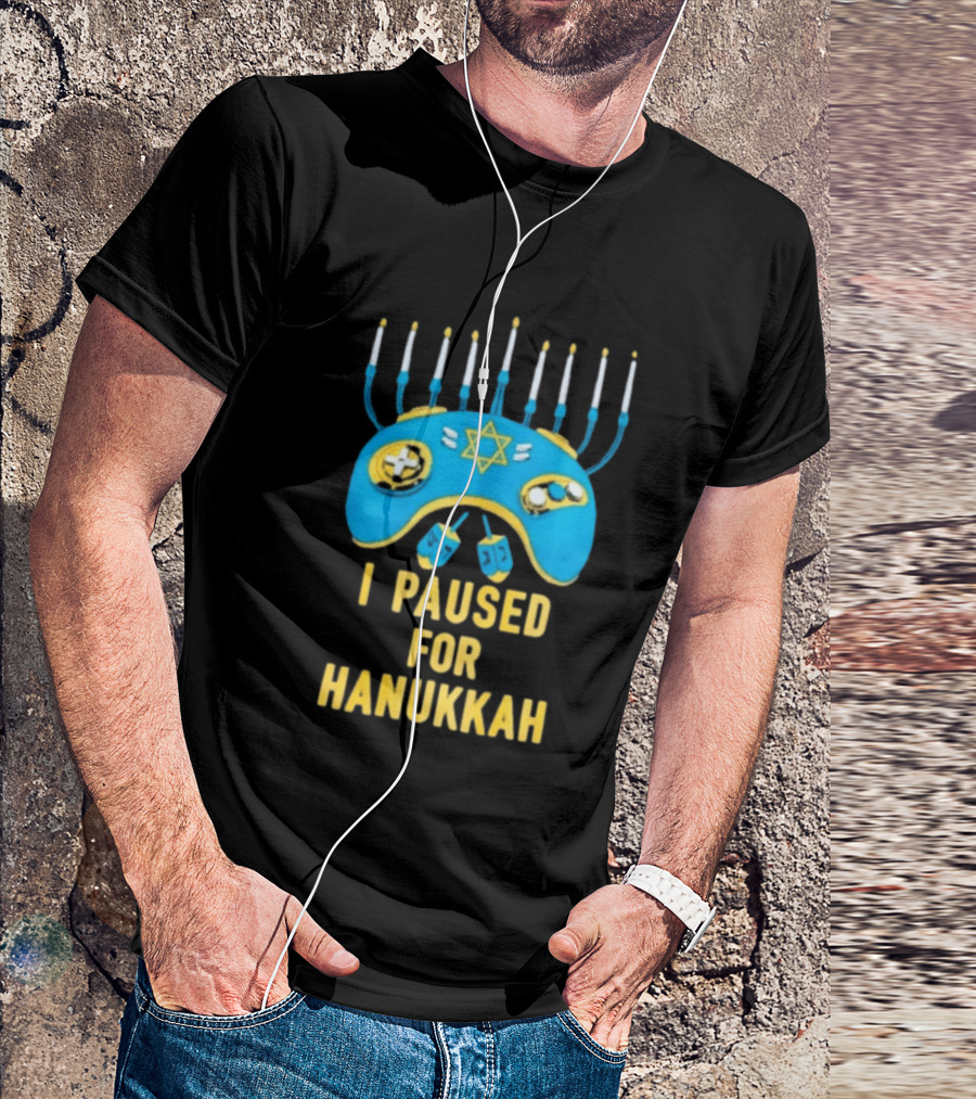 I Paused For Hanukkah Menorah Gaming Controller Star Of David T-Shirt
