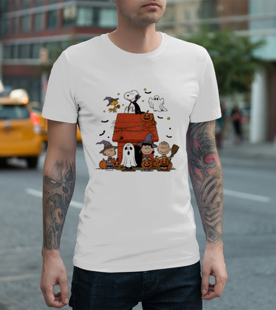 Snoopy Halloween Woodstock Ghost Pumpkins Charlie Brown Lucy 2025 T-Shirt