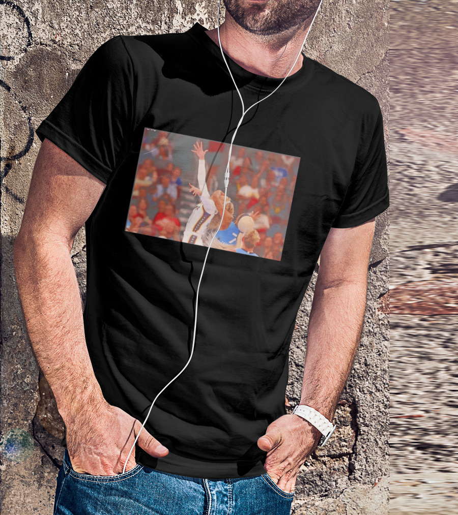 Chennedy Carter 7 Intense Matchup Chicago Sky Vs Indiana Fever Basketball Action T-Shirt
